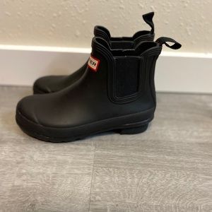 Black hunter Chelsea boots size 5